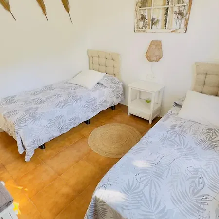 Apartment Lovely Menorca, Amazing Sea Views And Sunsets. Fornells (Menorca)